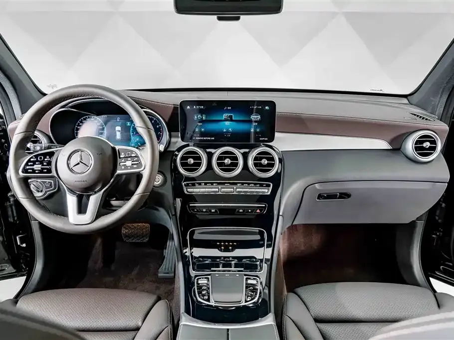 Mercedes-Benz GLC — фото 10