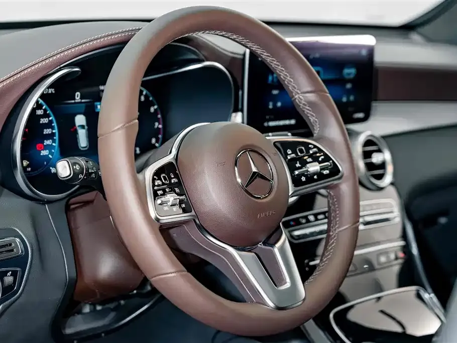 Mercedes-Benz GLC — фото 3