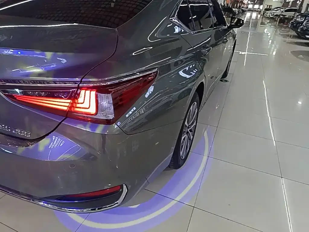 Lexus ES — фото 3