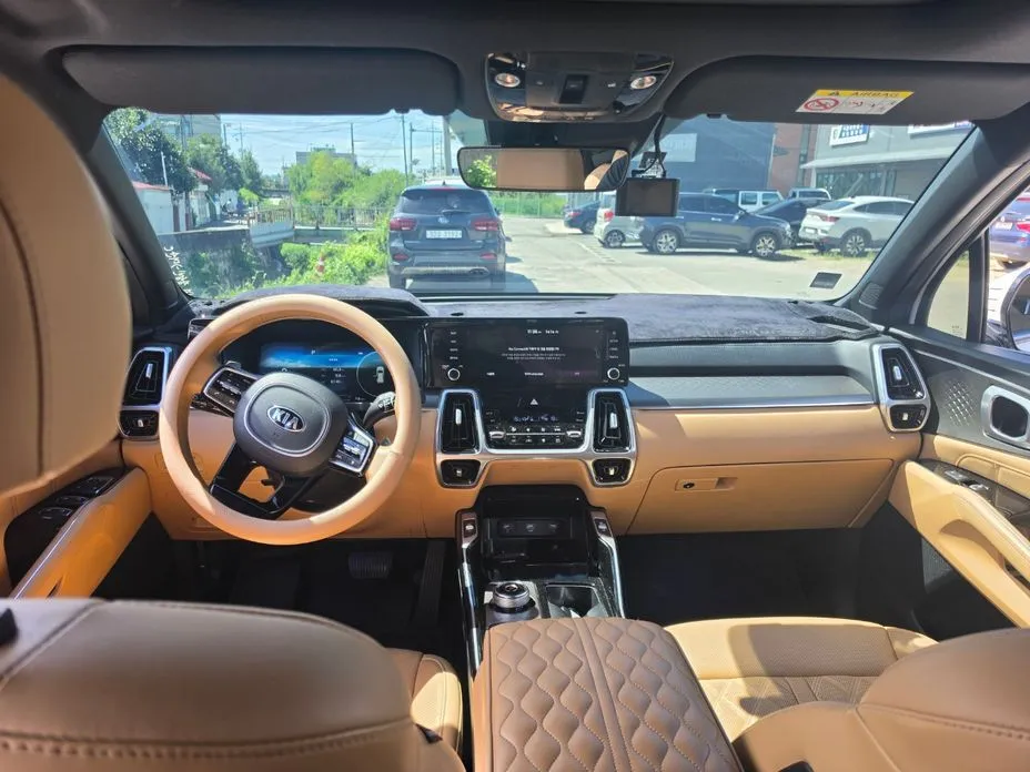 Kia Sorento — фото 6