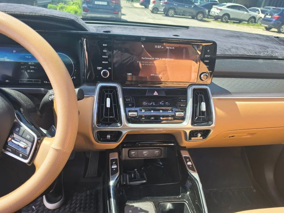 Kia Sorento — фото 4