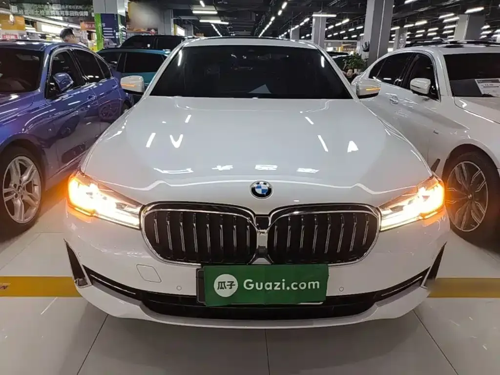 BMW 5 Series — фото 2