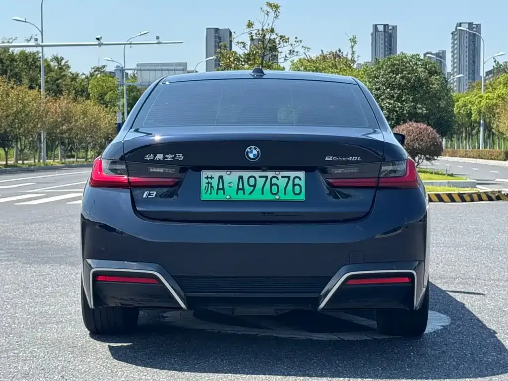 BMW i3 — фото 8