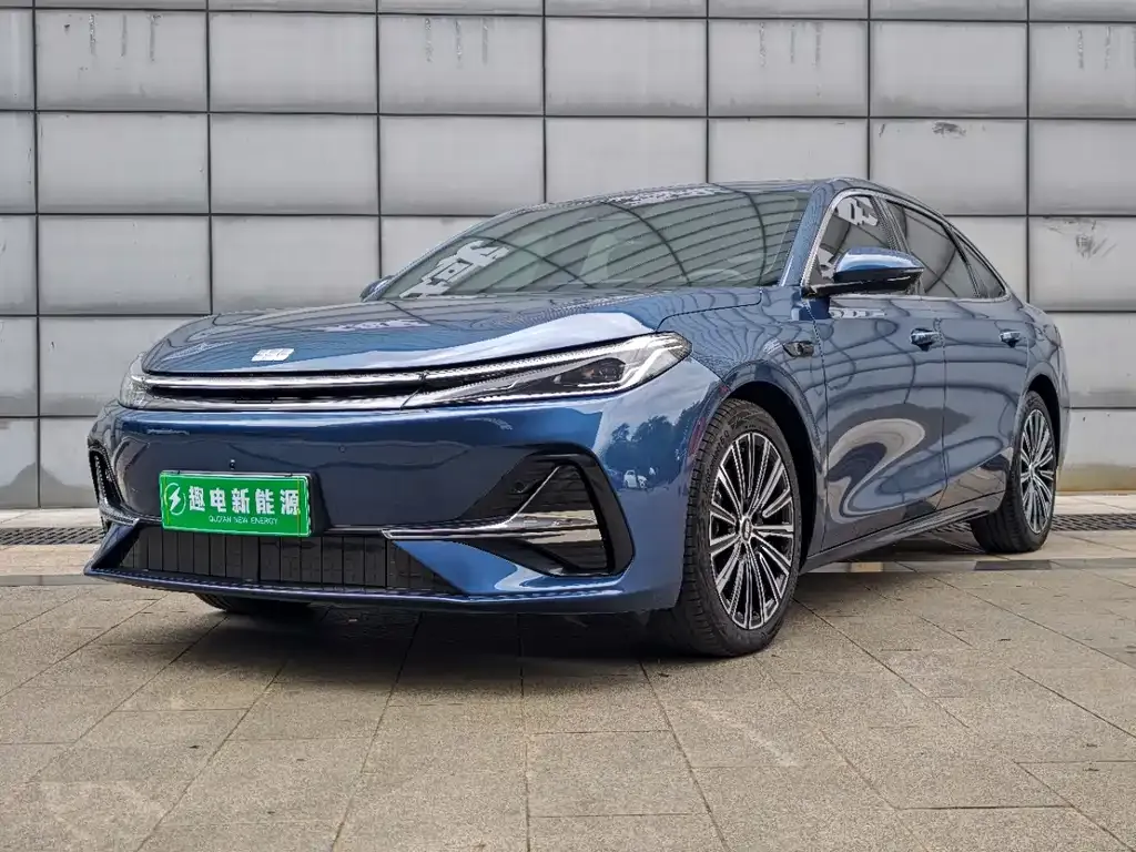 Geely Galaxy A7 EM — фото 1