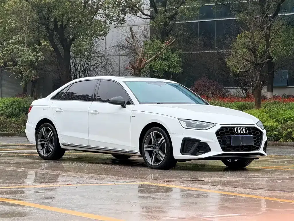 Audi A4L — фото 9