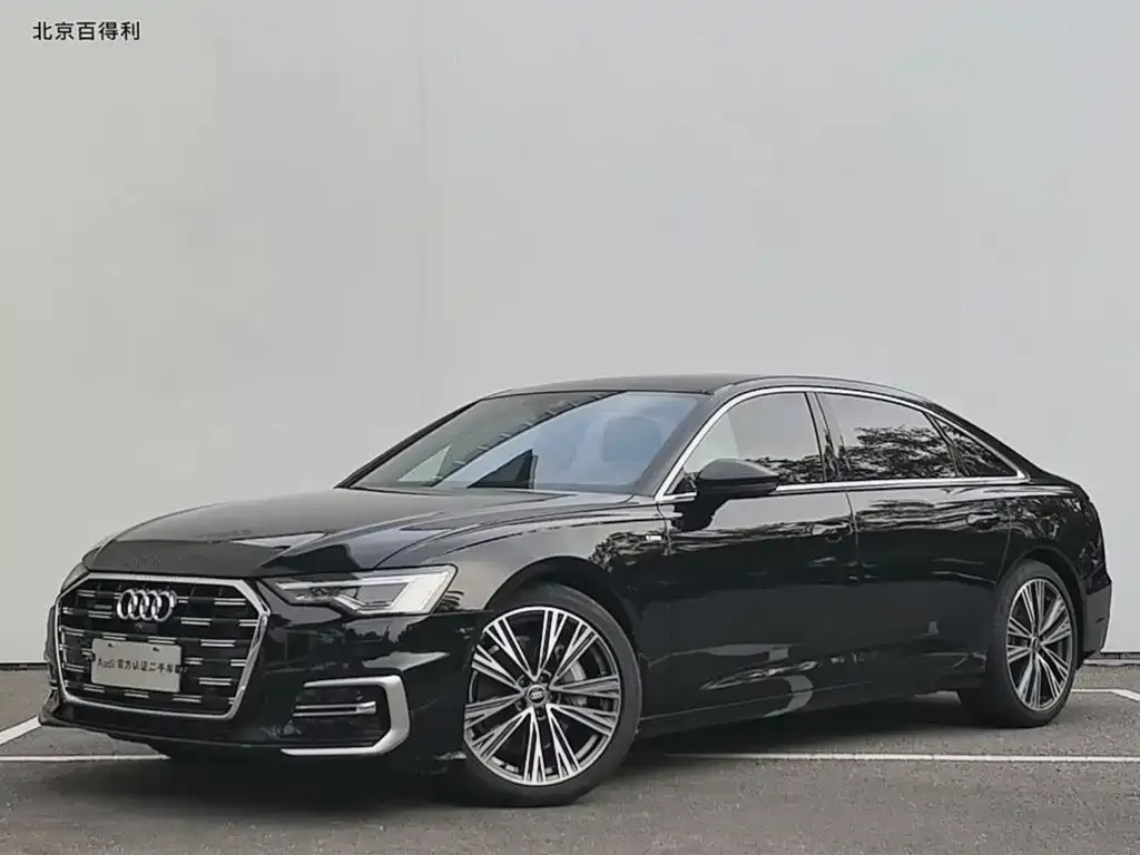 Audi A6L — фото 1