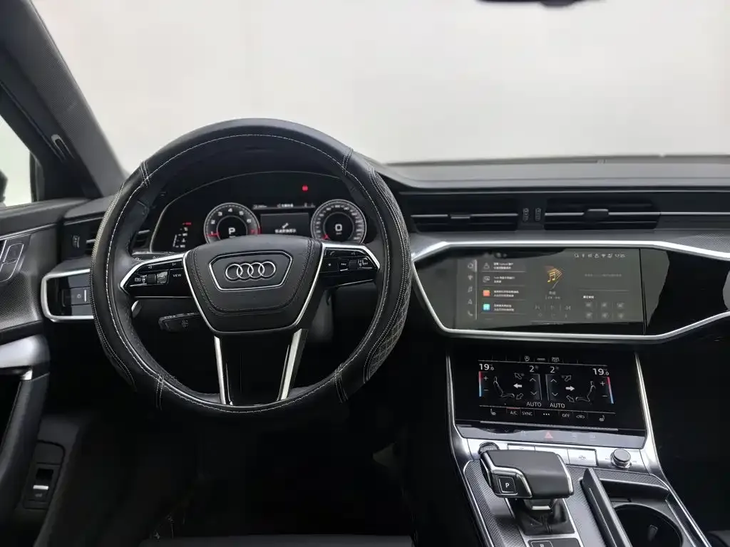 Audi A6L — фото 9