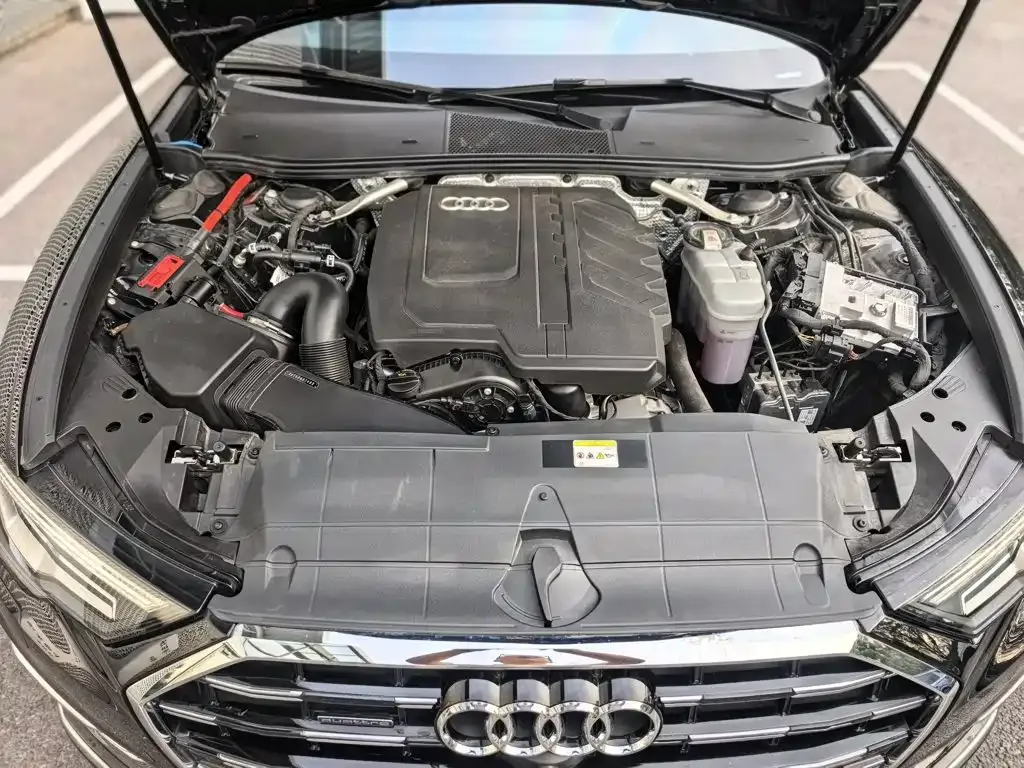 Audi A6L — фото 10