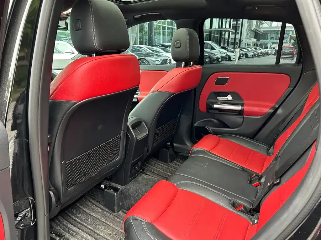 Mercedes-Benz GLA AMG — фото 3