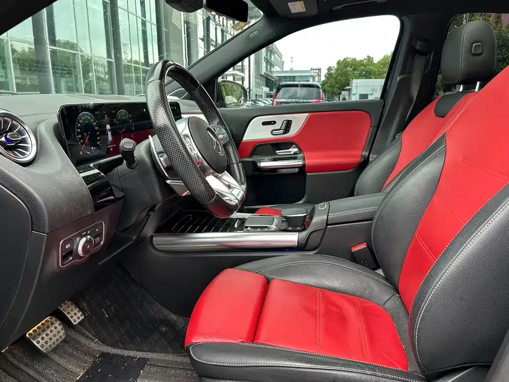 Mercedes-Benz GLA AMG — фото 4