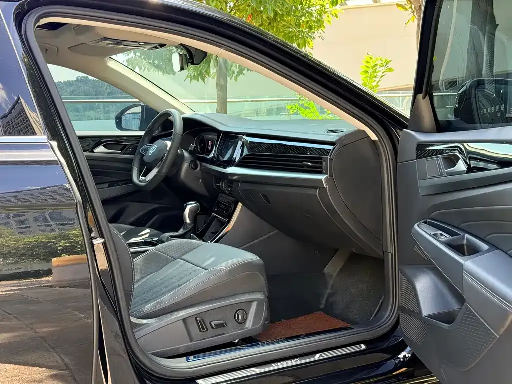 Volkswagen Passat — фото 4