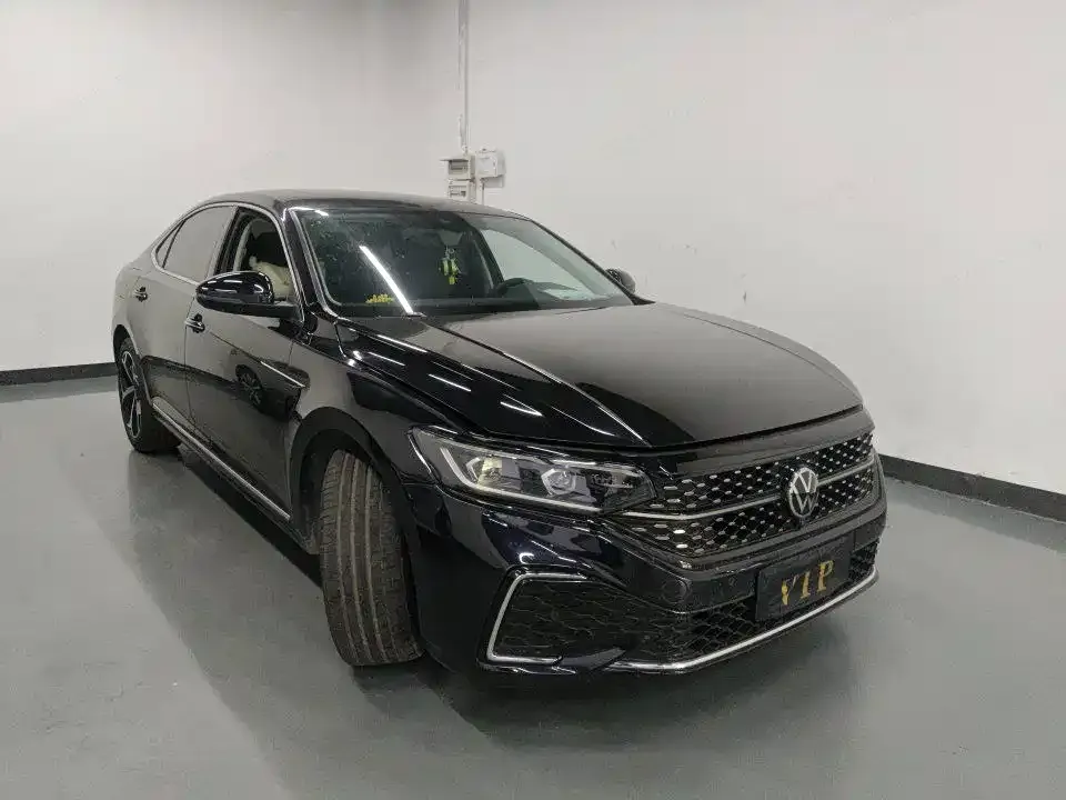 Volkswagen Passat — фото 6