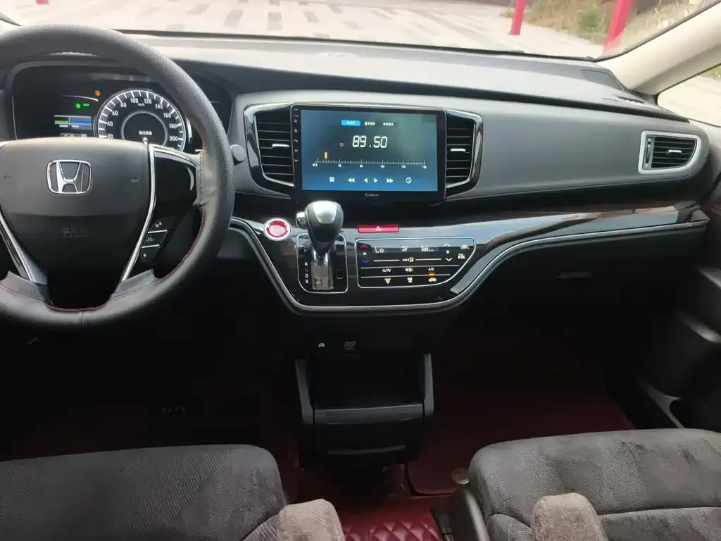 Honda Odyssey — фото 10