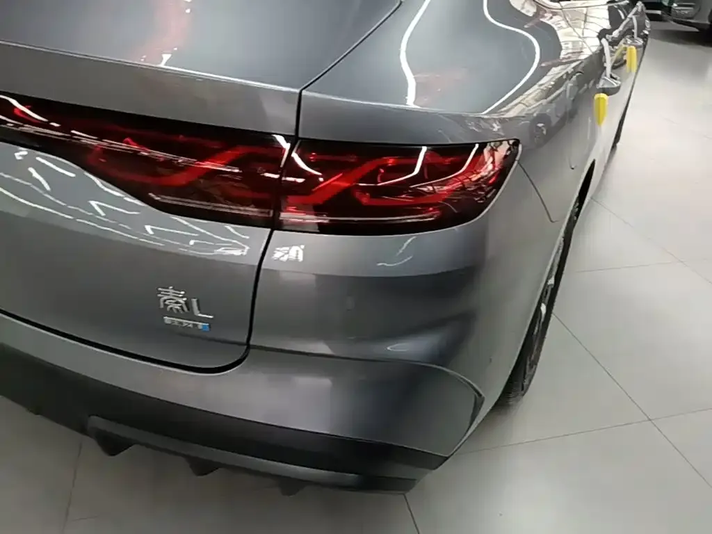 BYD Qin L — фото 7