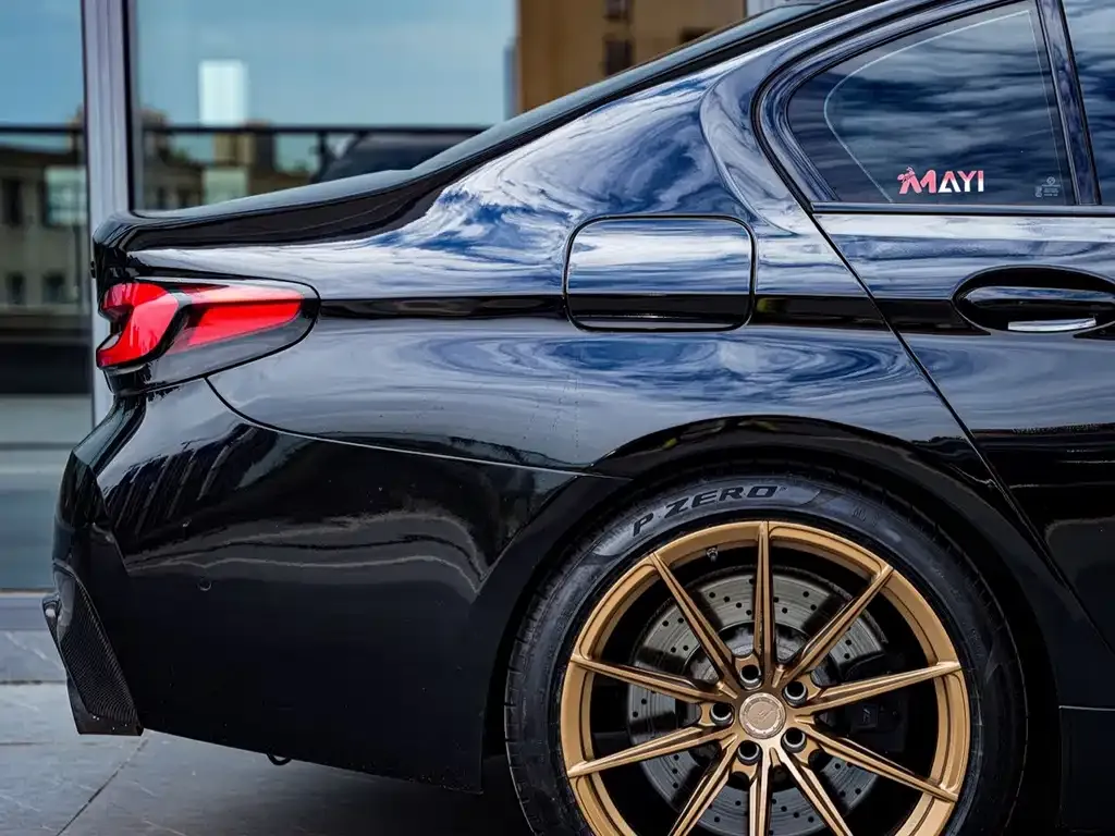 BMW M5 — фото 5