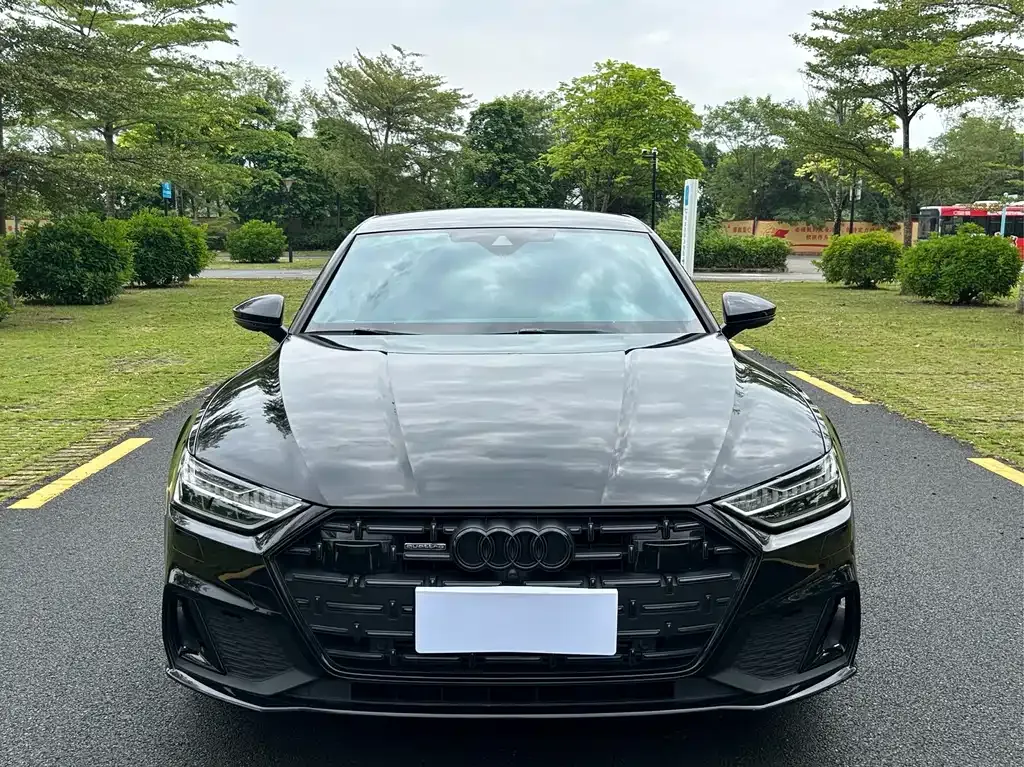 Audi A7L — фото 6