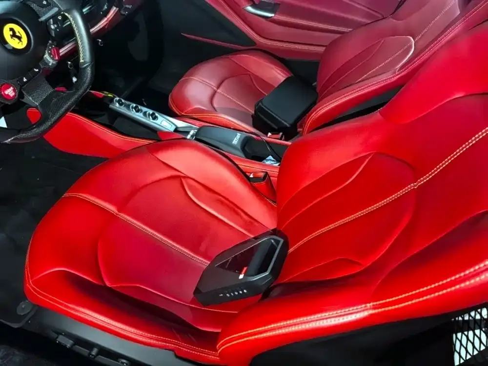Ferrari F8 — фото 10