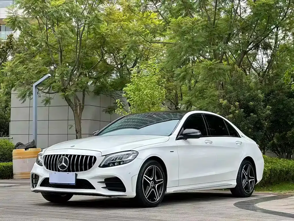 Mercedes-Benz C-Class — фото 1