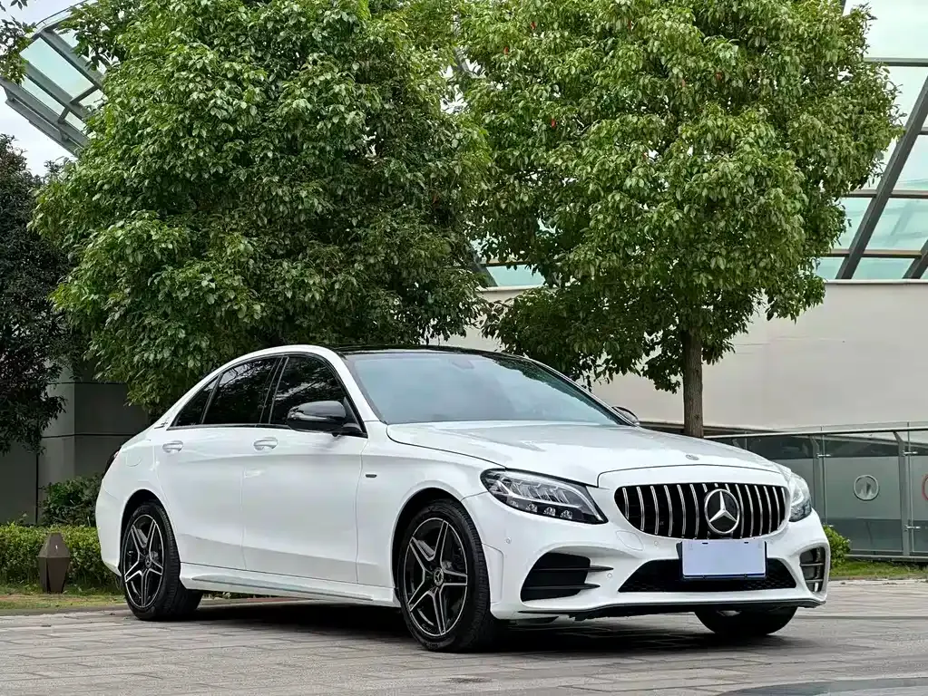 Mercedes-Benz C-Class — фото 10