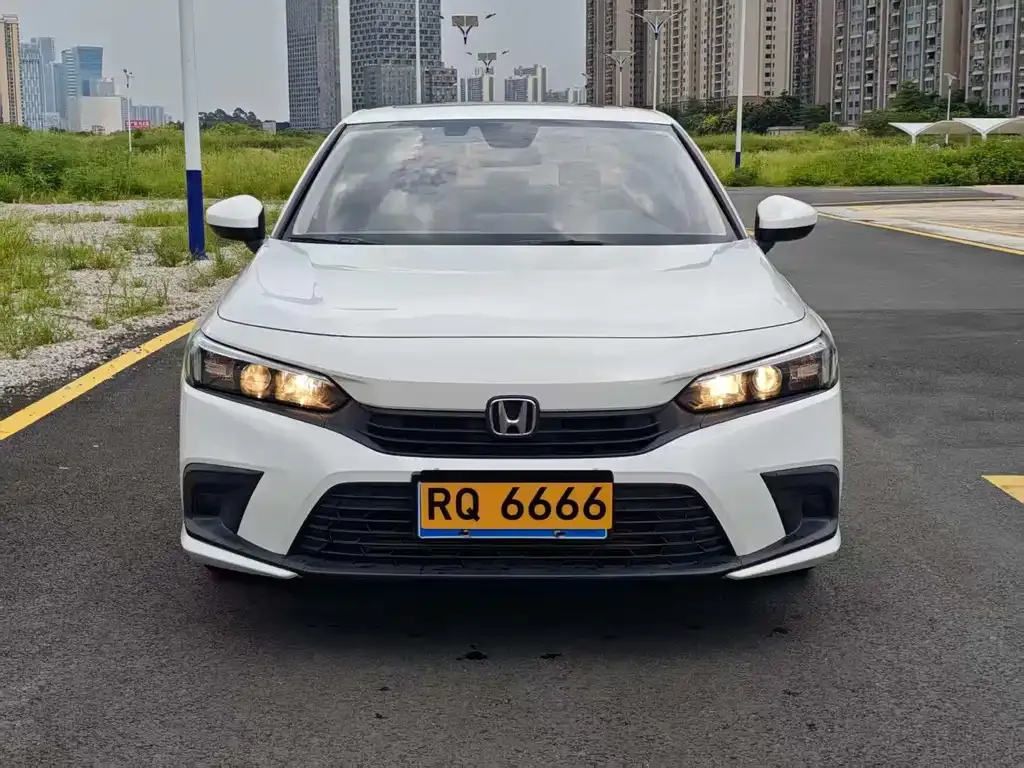 Honda Civic — фото 1