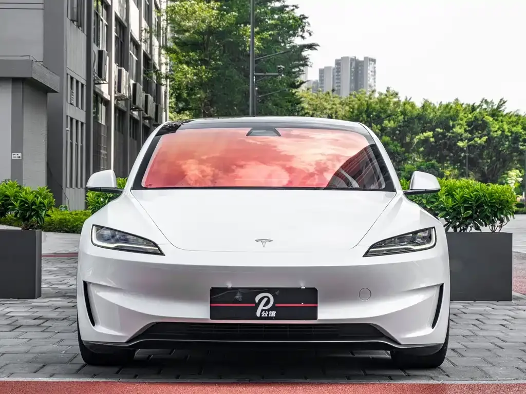 Tesla Model 3 — фото 6