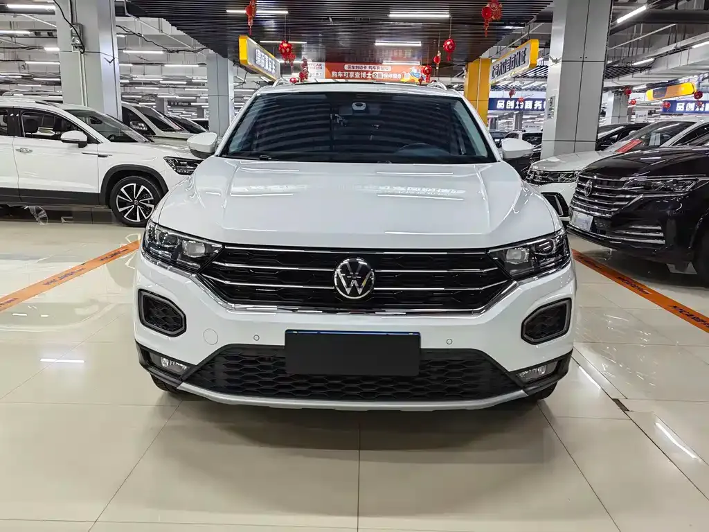 Volkswagen T-Roc — фото 5