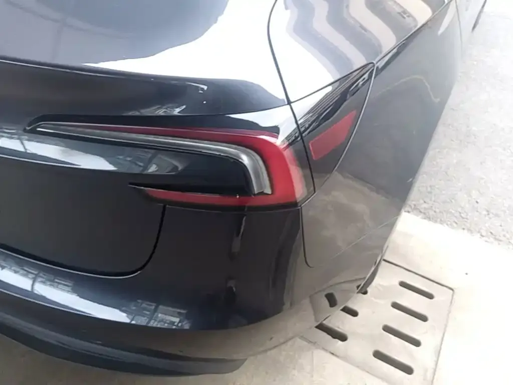 Tesla Model 3 — фото 6