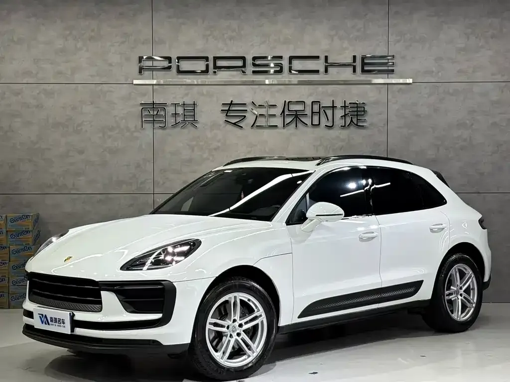 Porsche Macan — фото 1