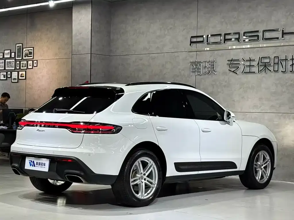 Porsche Macan — фото 3