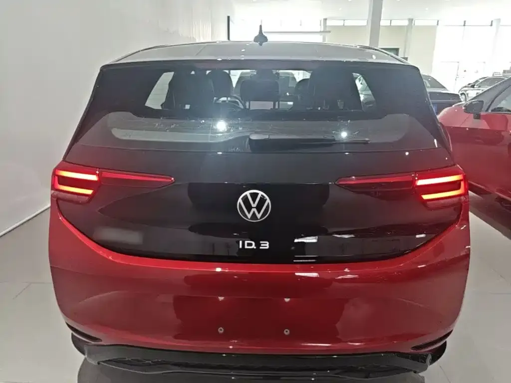 Volkswagen ID.3 — фото 3