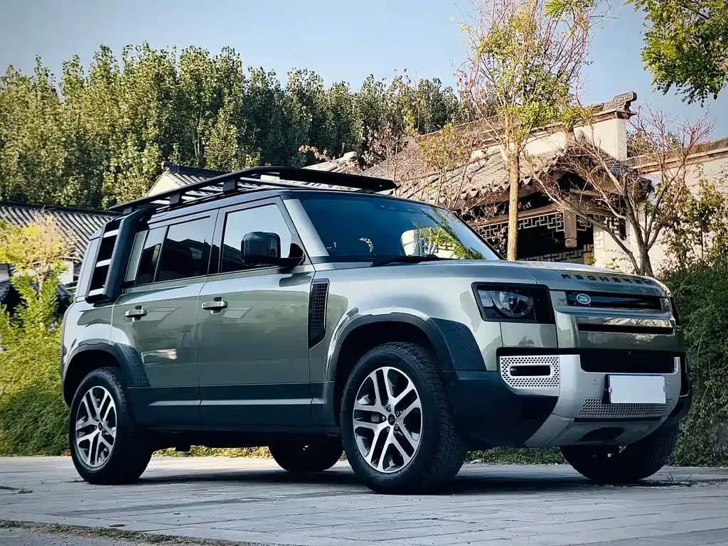 Land Rover Defender — фото 10