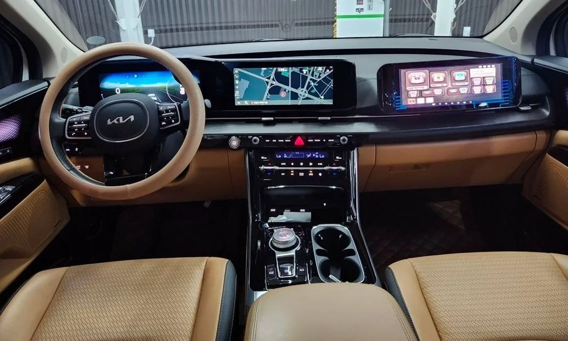 Kia Carnival — фото 10