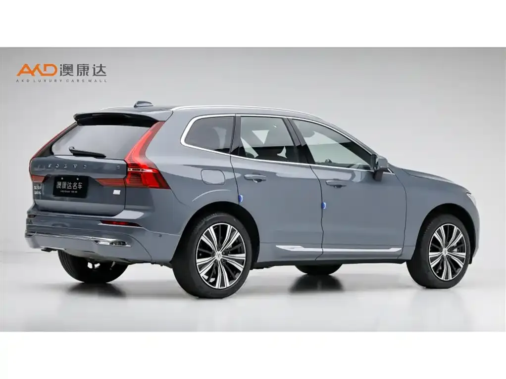 Volvo XC60 PHEV — фото 5