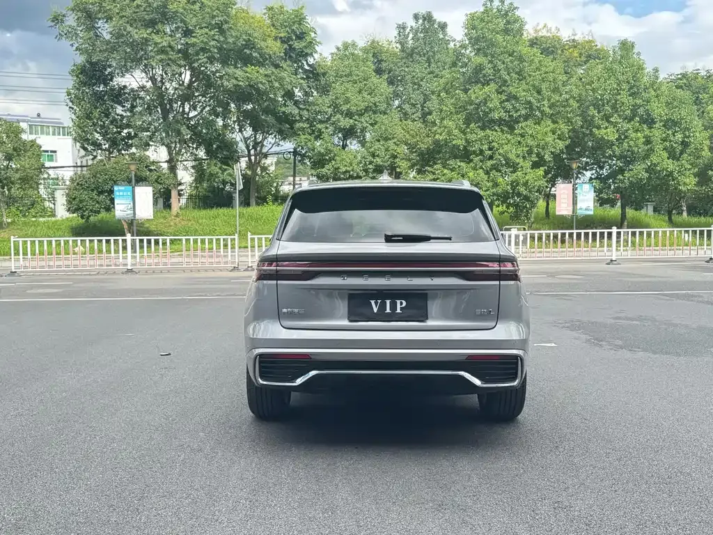 Geely Xingyue L — фото 10