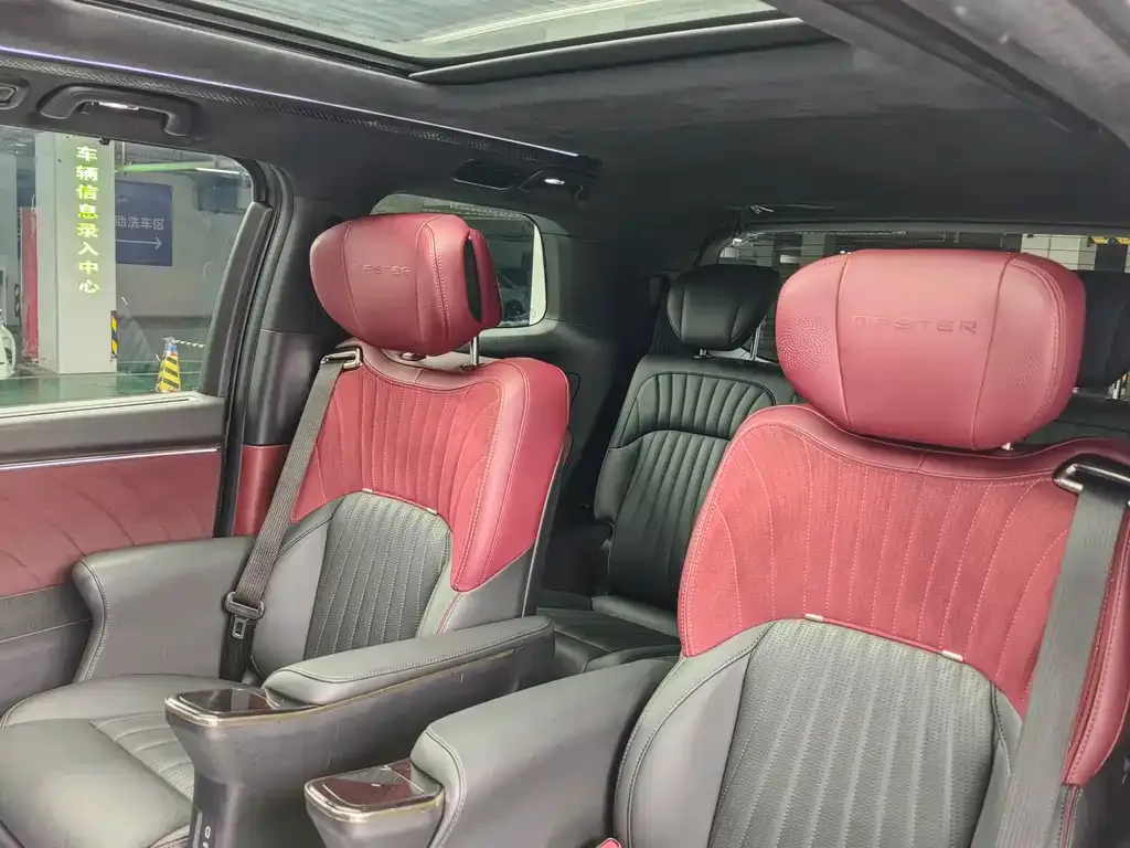 GAC Motor Trumpchi M8 — фото 10