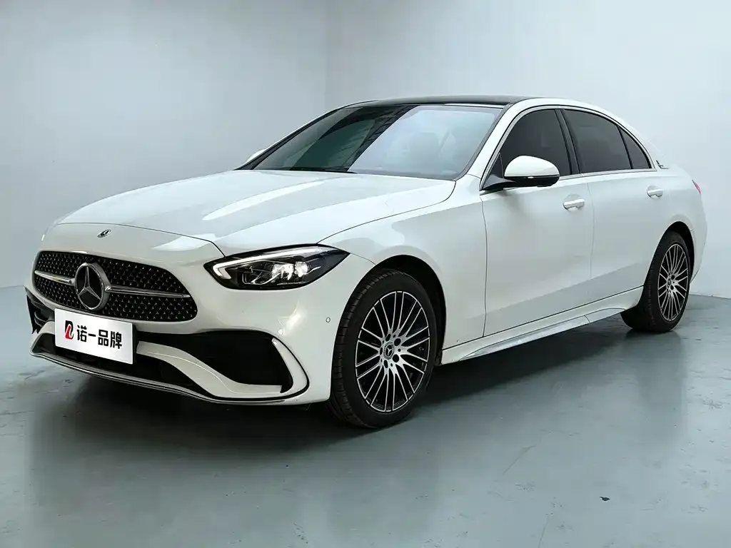 Mercedes-Benz C-Class — фото 1