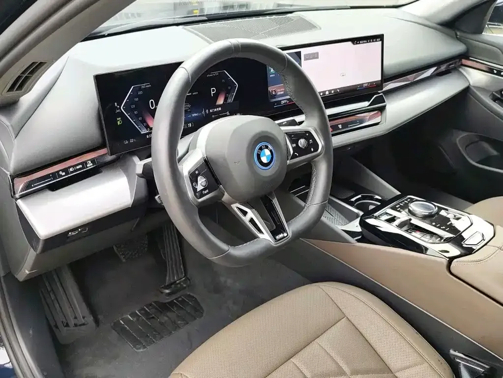 BMW i5 — фото 4