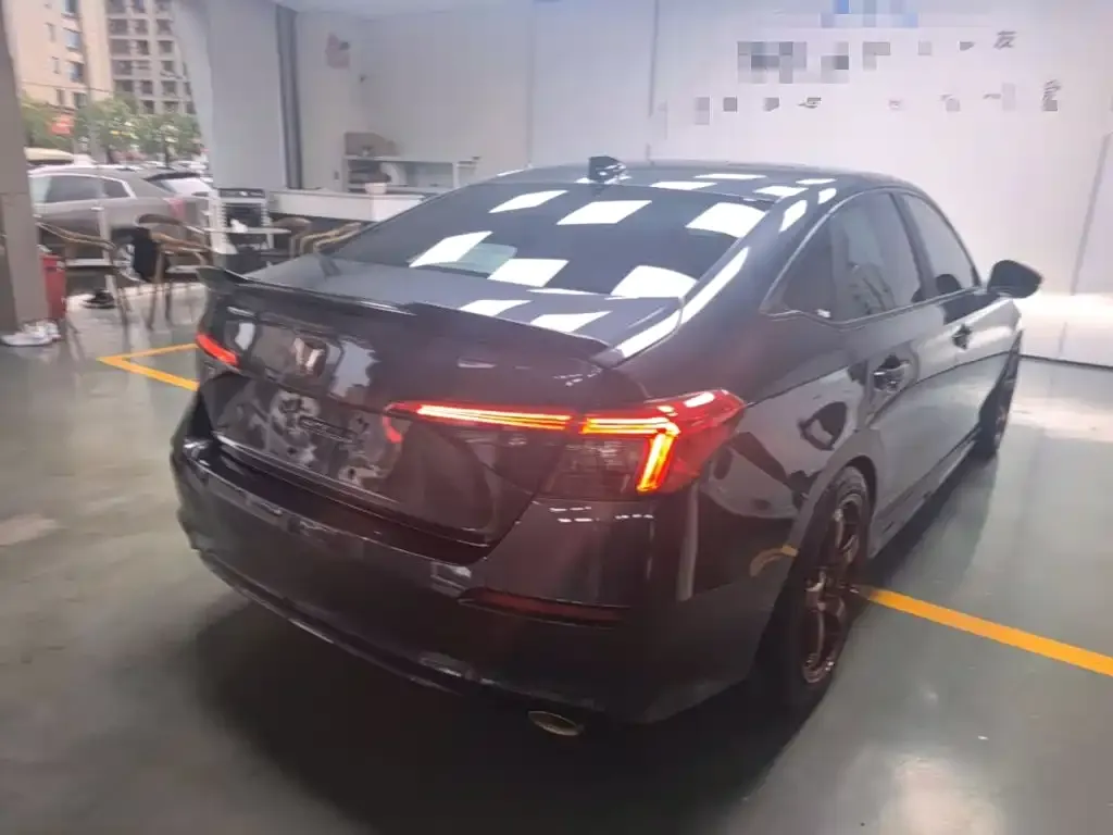 Honda Civic — фото 5