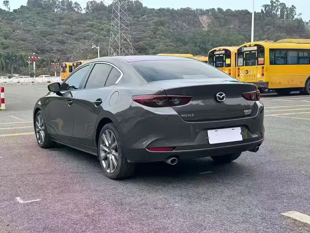 Mazda 3 Axela — фото 7