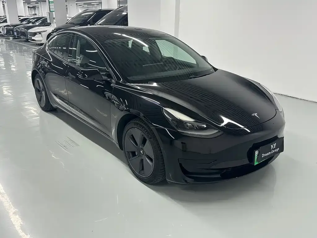 Tesla Model 3 — фото 2