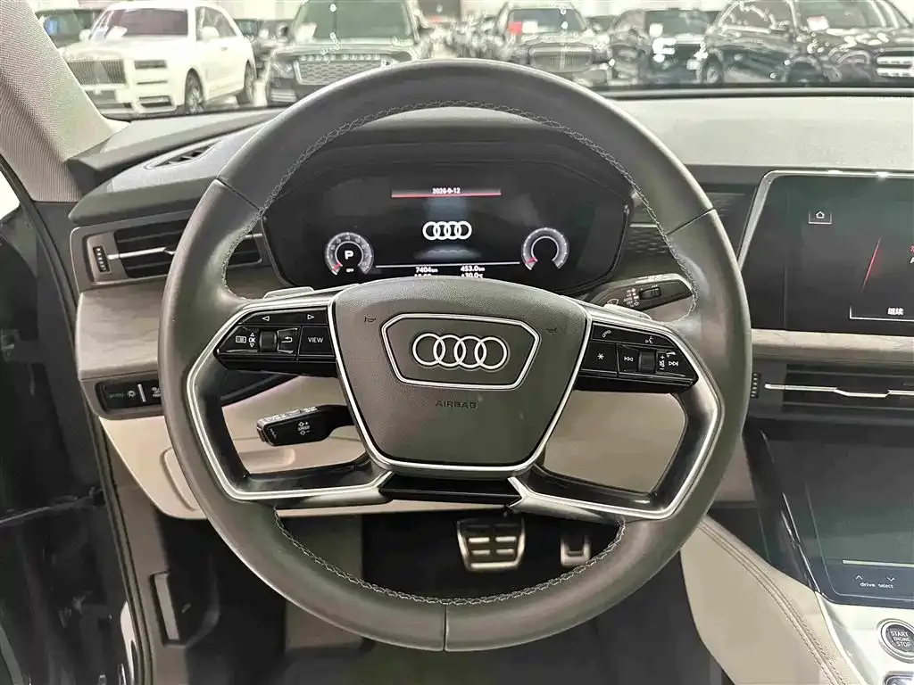 Audi Q6 — фото 5