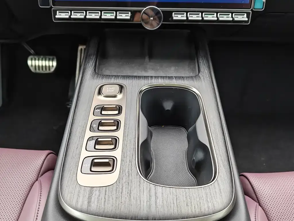 Xiaomi SU7 — фото 4