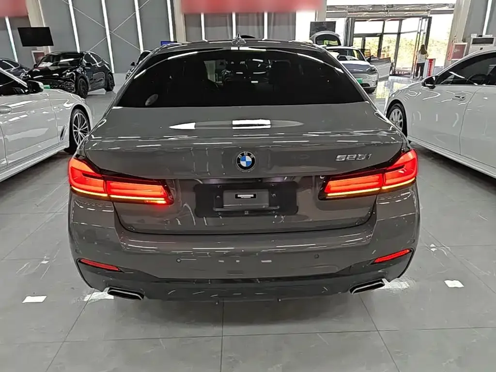 BMW 5 Series (Import) — фото 2