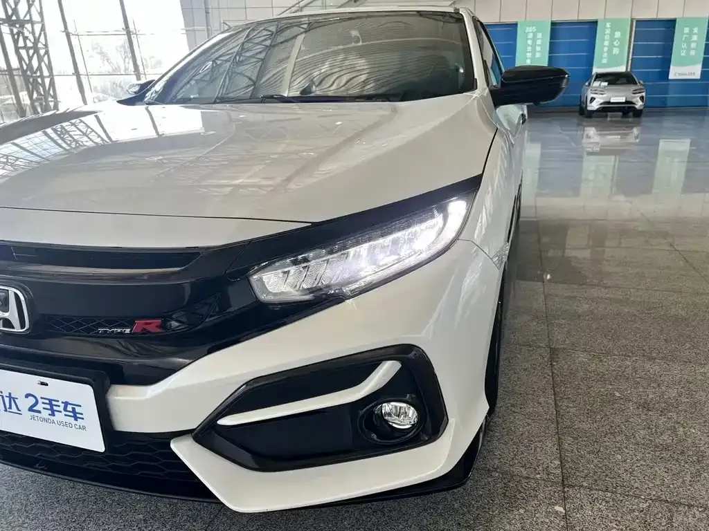 Honda Civic — фото 10