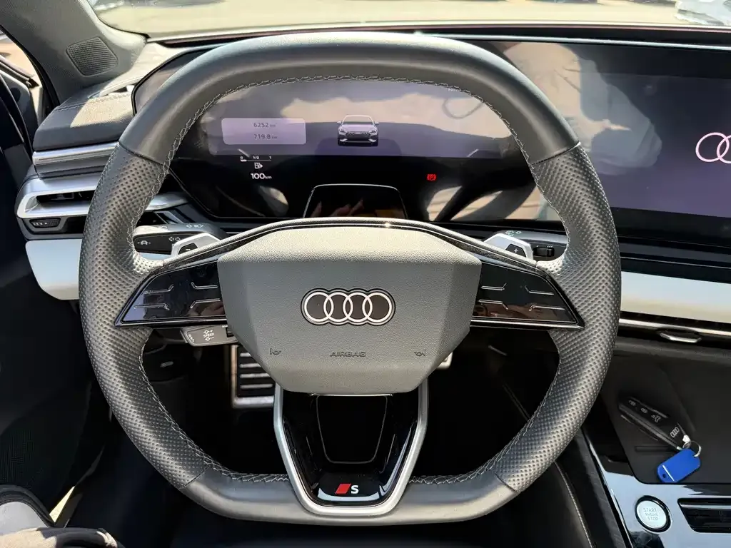 Audi A5L — фото 6