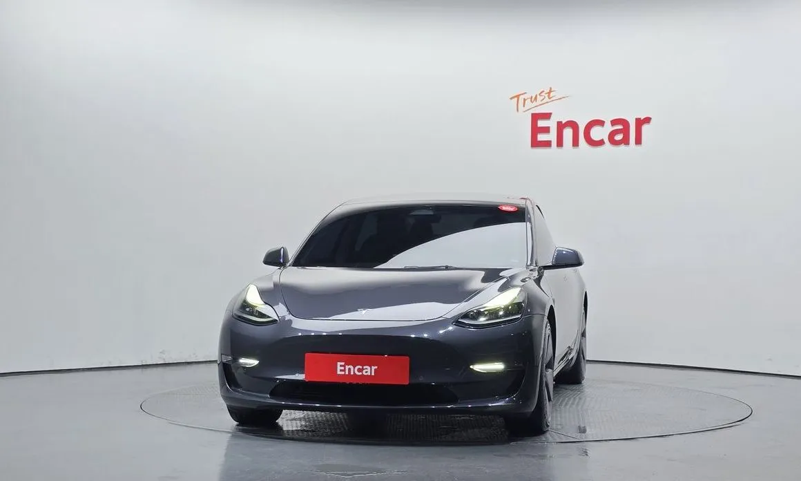 Tesla Model 3 — фото 5