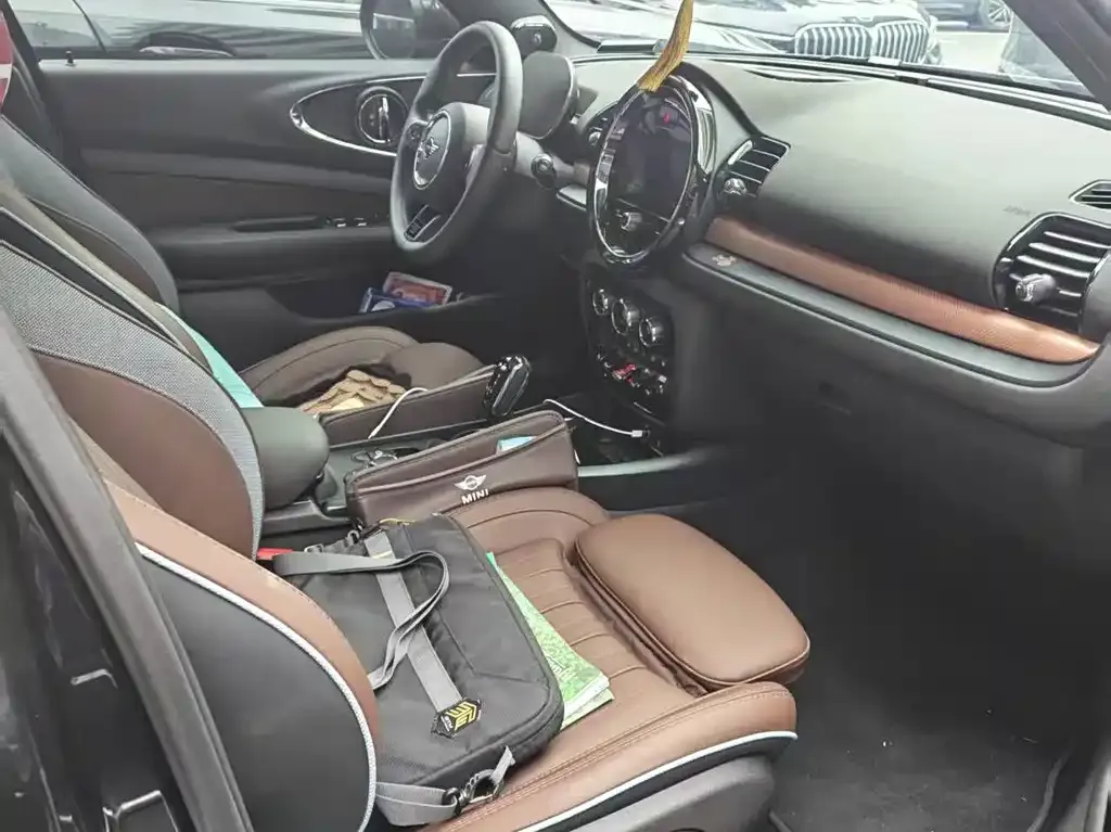 MINI Clubman — фото 4