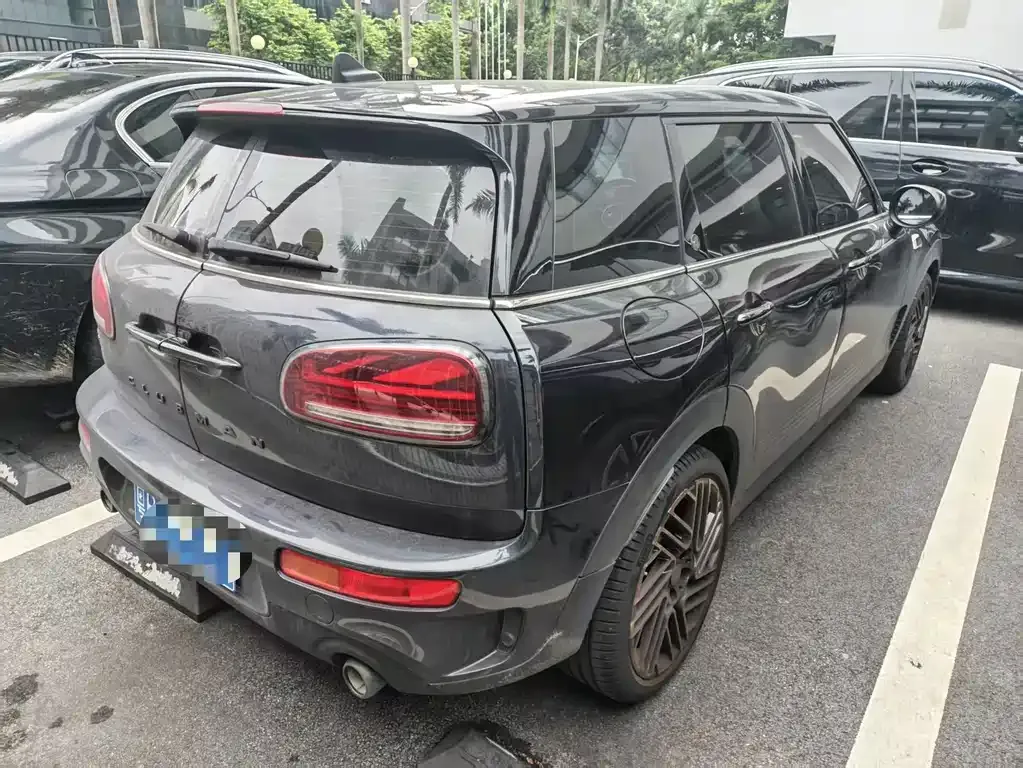 MINI Clubman — фото 8