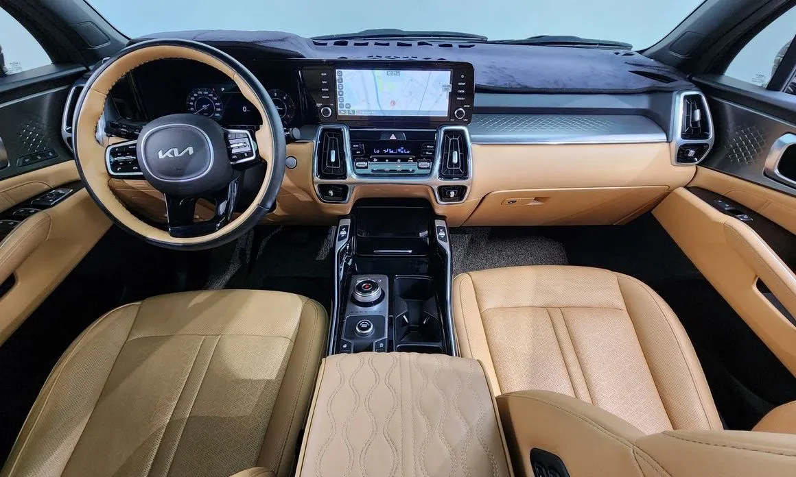Kia Sorento — фото 6