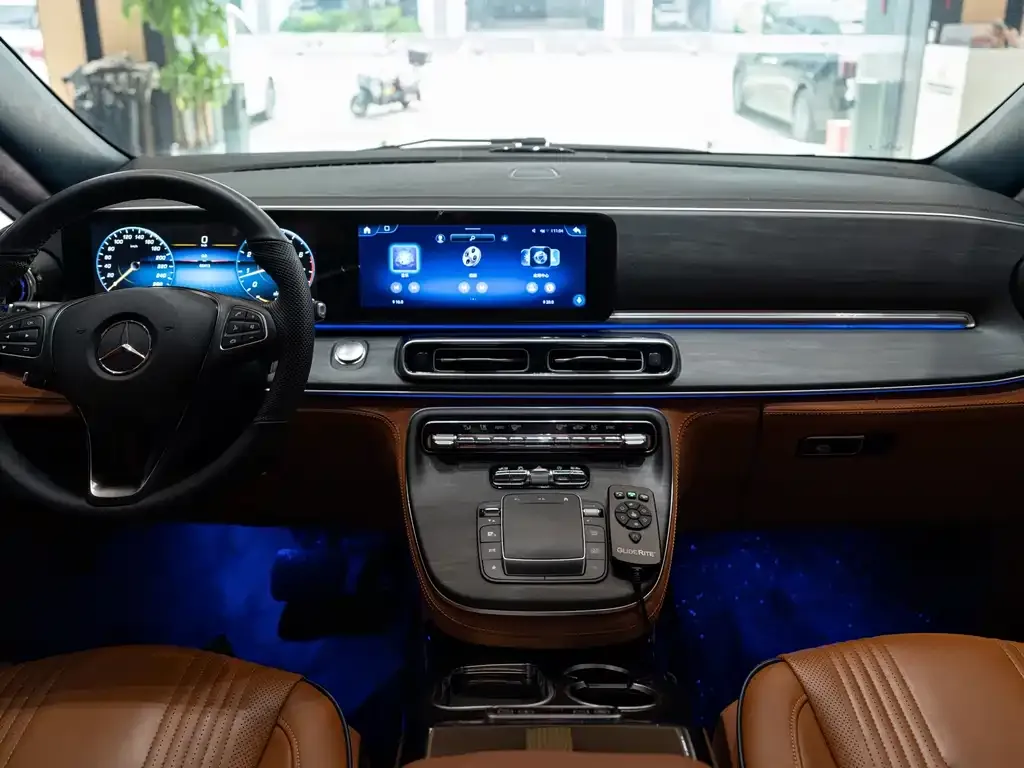 Mercedes-Benz Vito — фото 10